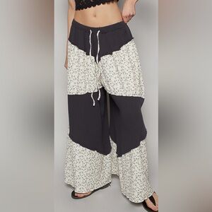 ! New POL Women's Black and White Floral Wide-Leg Pants